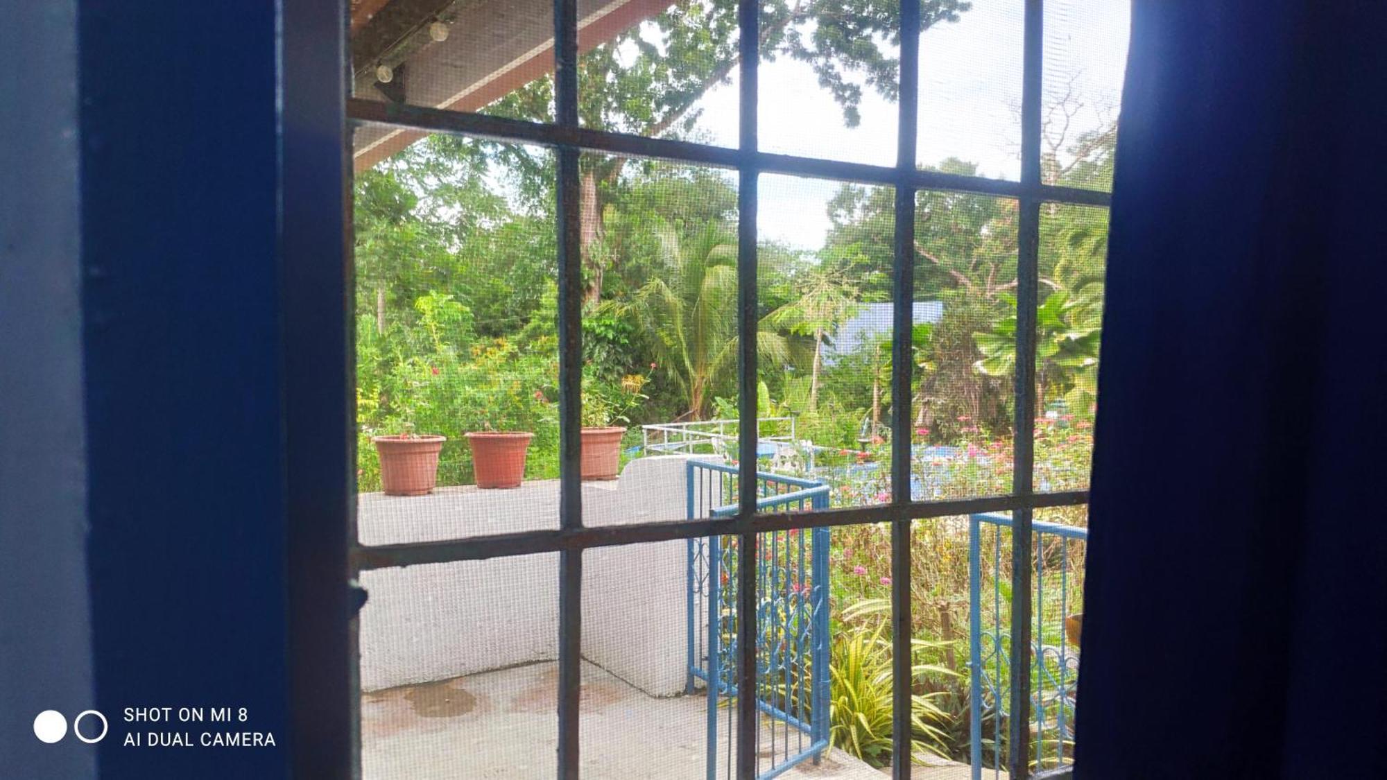 Sun House Rental Mambajao Exterior photo